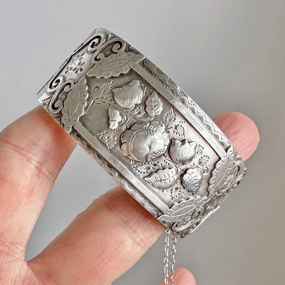Antique Victorian Wide Ornate Silver Bangle Bracelet – Boylerpf