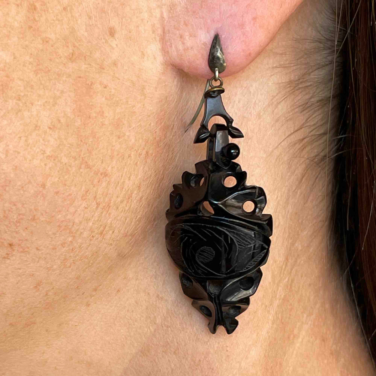 Boucles D'oreilles Vintage En Bakélite Jais Noir - Magnifique Bijou Rétro - Occasion