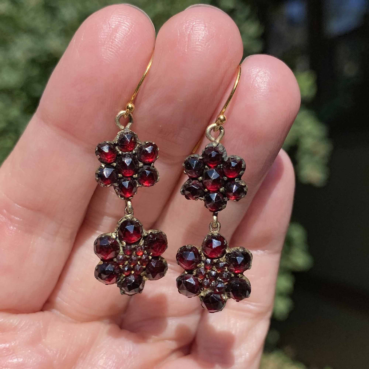 GoldFilled Rose Cut Bohemian Garnet Lever-Back Earrings, Garnet cluster earring, cluster garnet store earrings