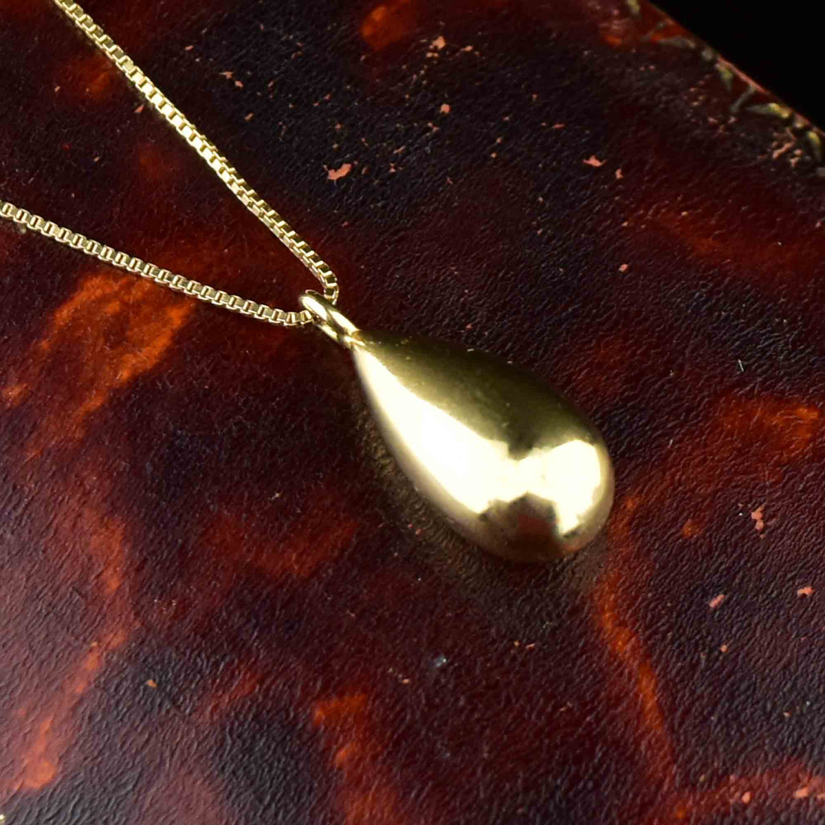 Vintage Solid 14K Gold Teardrop Pendant Necklace – Boylerpf