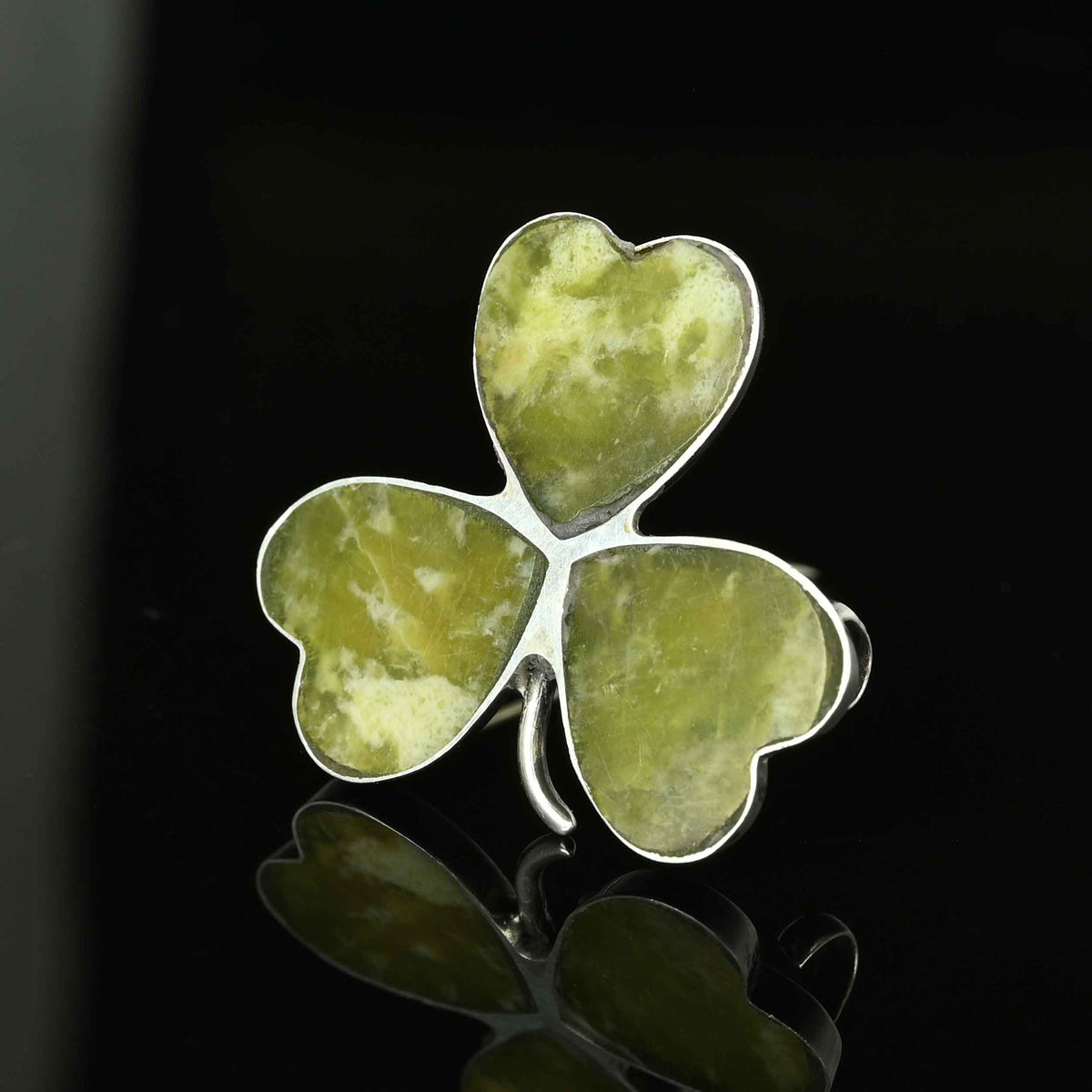 Antique Irish Connemara Marble outlets Shamrock Ring.