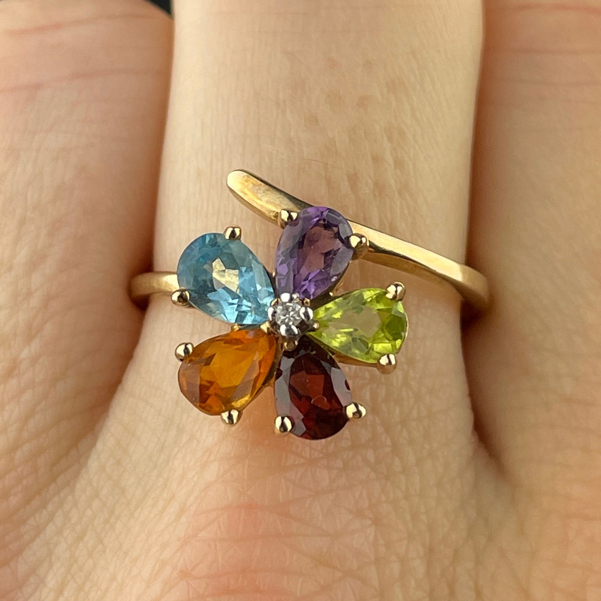 10k Gold 2024 Flower Ring