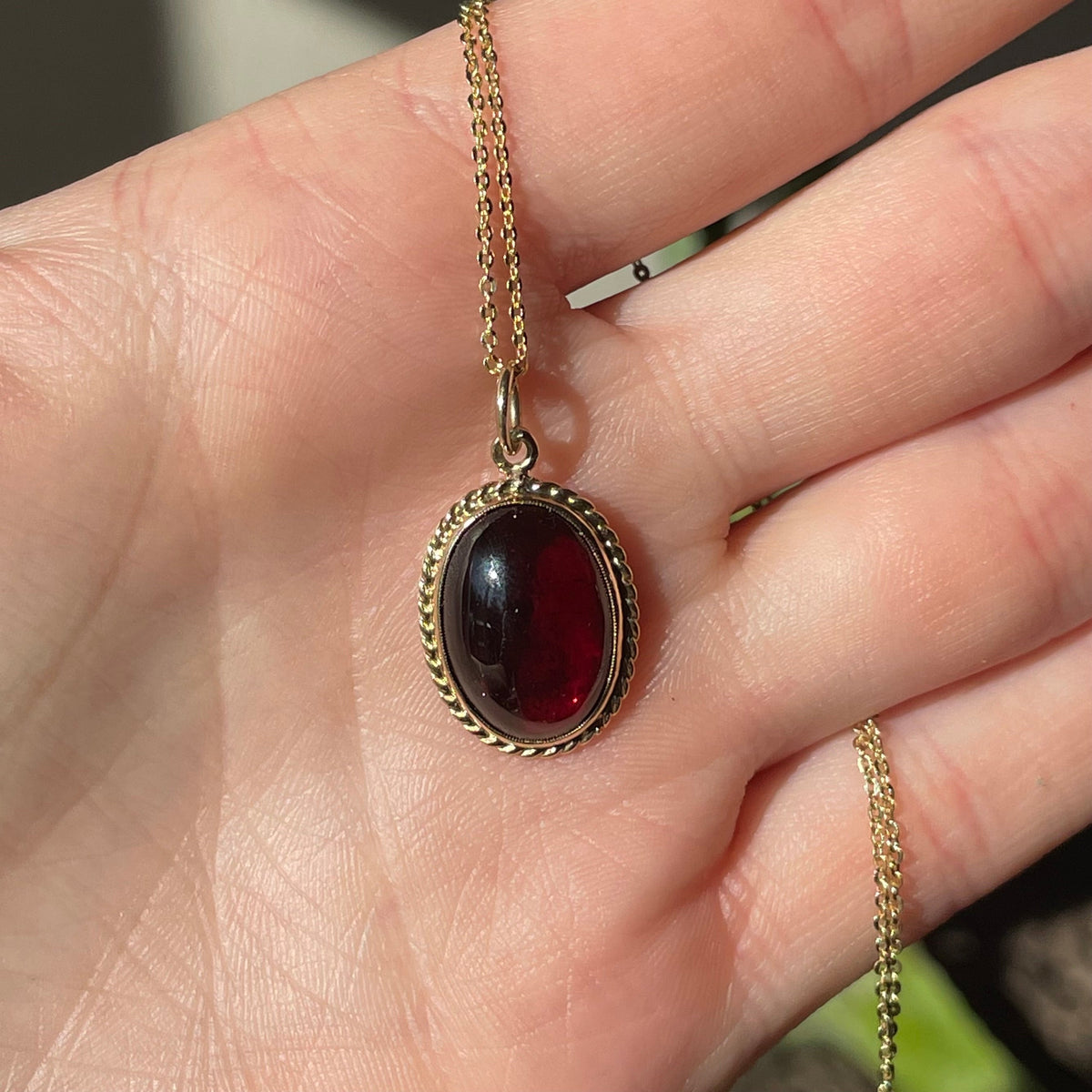 14K Garnet Necklace, outlet Natural Garnet Pendant Necklace, Vintage Style Necklace