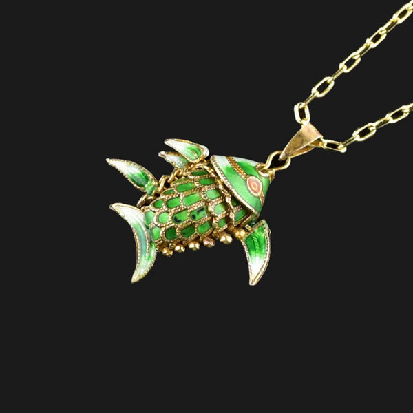 Vintage Green Enamel Sun Fish Pendant Necklace - Boylerpf