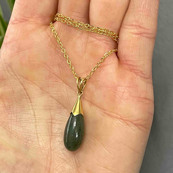 Vintage 14K Gold Natural Jade Teardrop Pendant Necklace