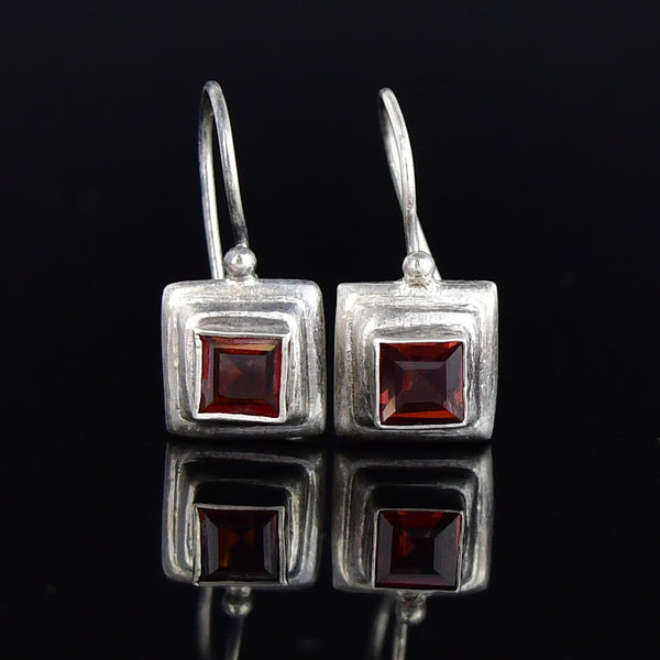 Vintage Sterling Silver Garnet Square Drop Earrings - Boylerpf