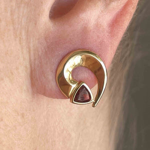 14K Gold Trillion Cut Garnet Stud Earrings - Boylerpf