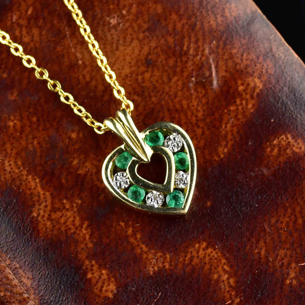 14K Gold Emerald Diamond Open Heart Pendant Necklace - Boylerpf