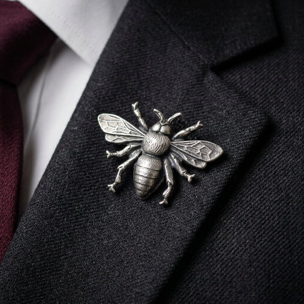 Vintage Sterling Silver Flying Bee Brooch