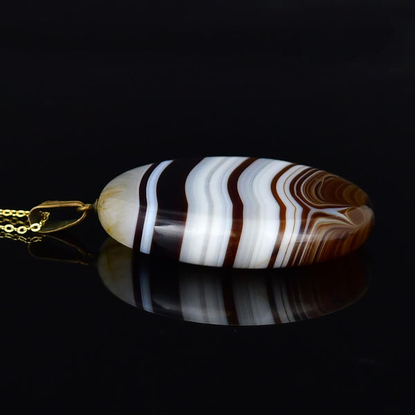 Victorian Large Banded Agate Pendant Necklace