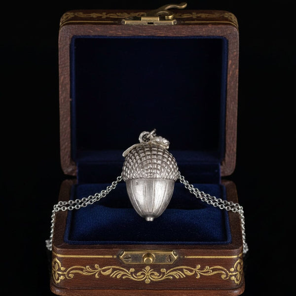 Impressive Sterling Silver Acorn Pendant Necklace