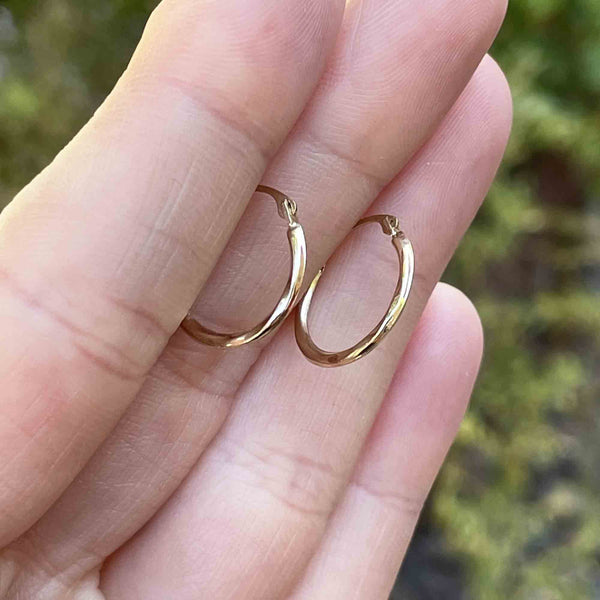 Vintage Small Solid 10K Gold Hoop Earrings - Boylerpf