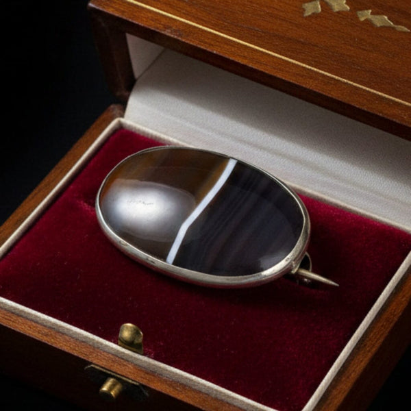 Antique Victorian Silver Scottish Banded Agate Brooch
