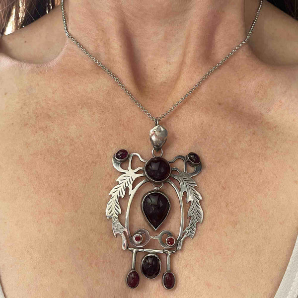 Vintage Large Sterling Silver Leaf Garnet Cabochon Pendant Necklace - Boylerpf