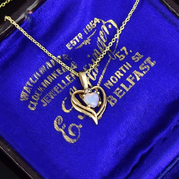 Vintage 10K Gold Opal Heart Pendant Necklace