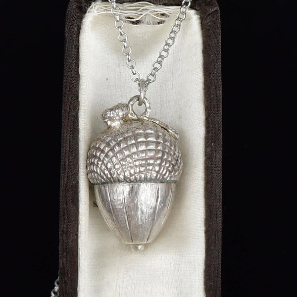 Impressive Sterling Silver Acorn Pendant Necklace