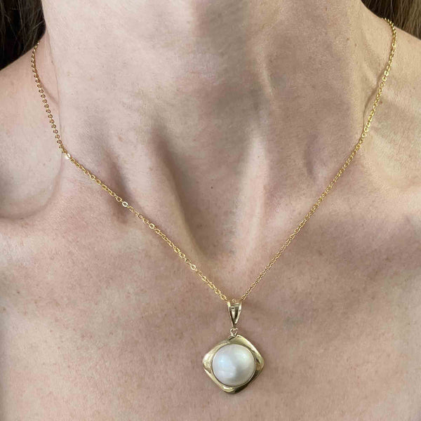 Vintage 14K Gold Mabe Pearl Pendant Necklace - Boylerpf