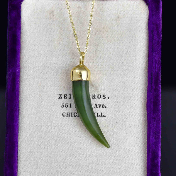 Vintage 9K Gold Carved Jade Sabre Tooth Pendant Necklace - Boylerpf