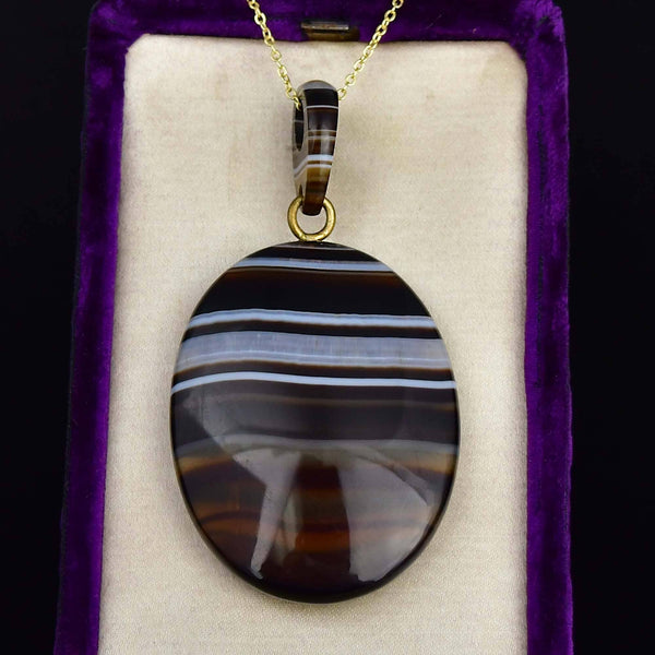 Victorian Banded Agate Pendant Necklace