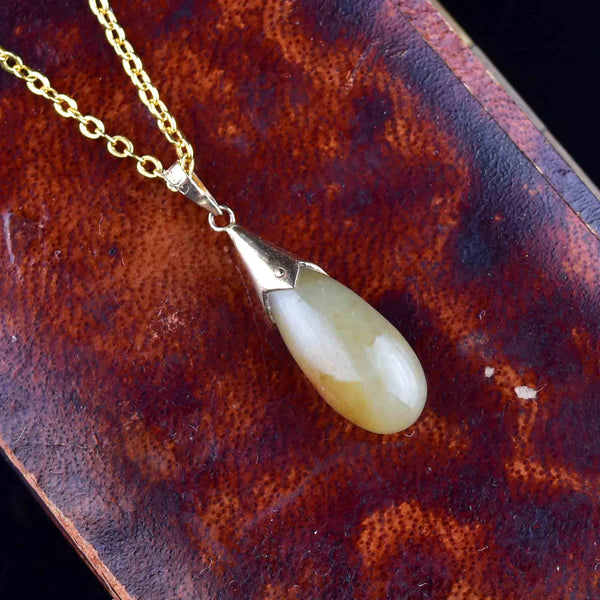 Vintage 14K Gold Milky Jade Teardrop Pendant Necklace - Boylerpf