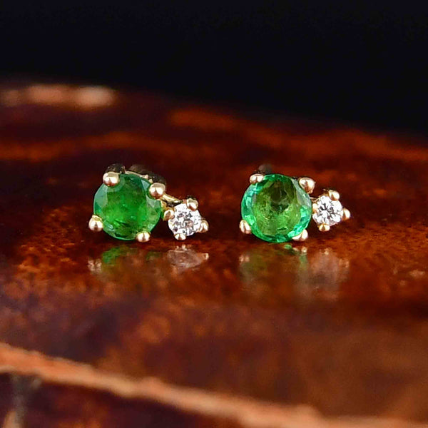 Vintage 14K Gold Diamond Emerald Stud Post Earrings - Boylerpf