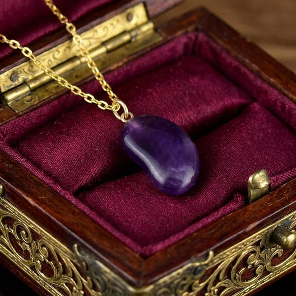 Vintage Amethyst 9K Gold Lucky Bean Pendant Necklace
