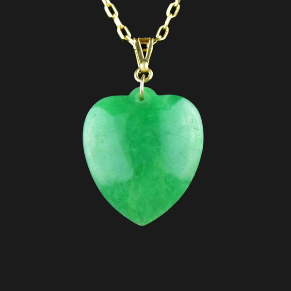 Vintage Carved Jade Heart in 18K Gold - Boylerpf