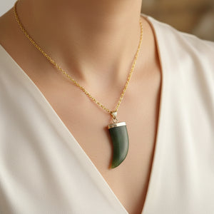 Vintage 9K Gold Tiger Claw Tooth Jade Pendant - Boylerpf