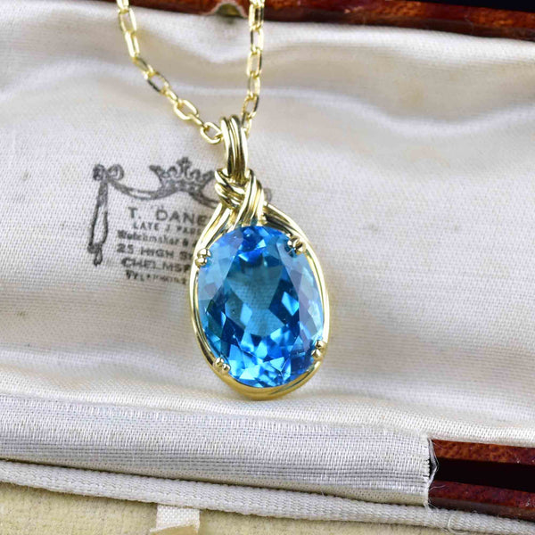 Vintage 10K Gold Knot Blue Topaz Pendant Necklace - Boylerpf