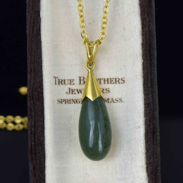 Vintage 14K Gold Natural Jade Teardrop Pendant Necklace