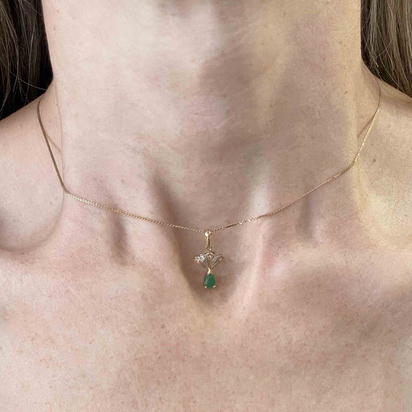 14K Gold Fan Diamond Emerald Pendant Necklace - Boylerpf