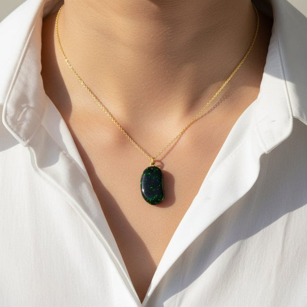 Vintage 9K Gold Green Goldstone Lucky Bean Charm Necklace