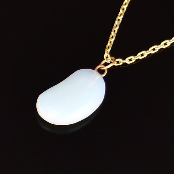 Vintage Opaline Glass 9K Gold Lucky Bean Charm Pendant Necklace - Boylerpf