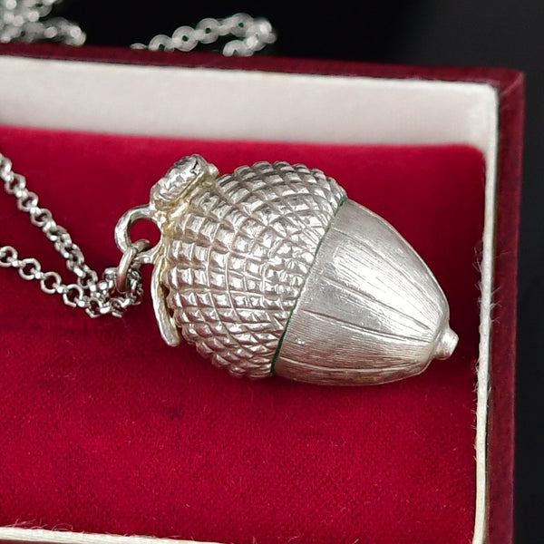 Impressive Sterling Silver Acorn Pendant Necklace