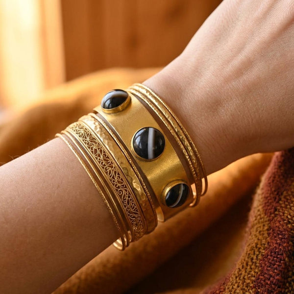 Antique Victorian Pinchbeck Gold Agate Cuff Bracelet