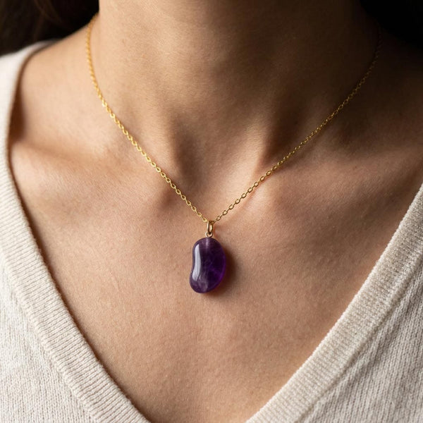 Vintage Amethyst 9K Gold Lucky Bean Pendant Necklace