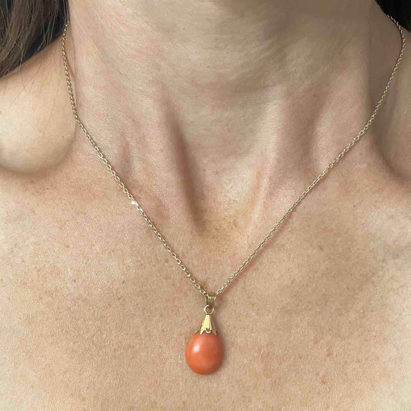 14K Gold Natural Salmon Coral Teardrop Pendant Necklace - Boylerpf