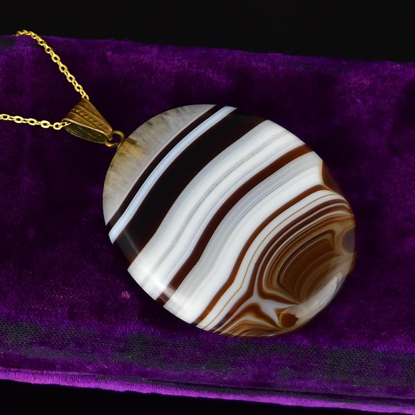Victorian Large Banded Agate Pendant Necklace
