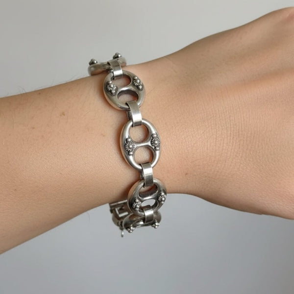 Antique Victorian Sterling Silver Etruscan Mariner Bracelet