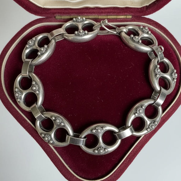 Antique Victorian Sterling Silver Etruscan Mariner Bracelet