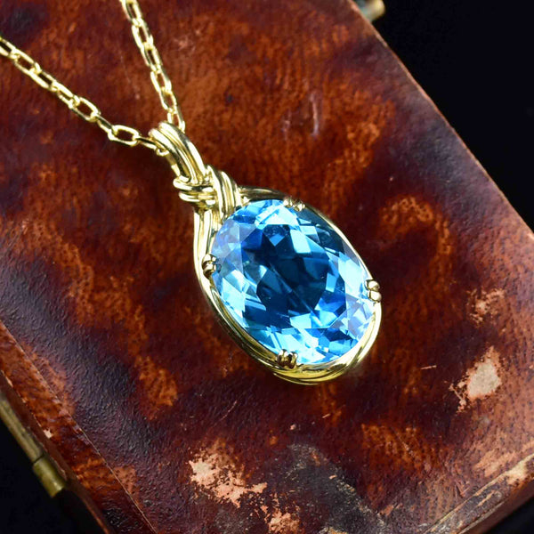 Vintage 10K Gold Knot Blue Topaz Pendant Necklace - Boylerpf