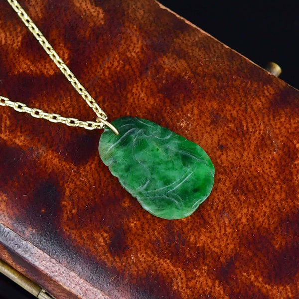 Vintage Carved Jade Fruit Pendant Necklace in 14K Gold - Boylerpf