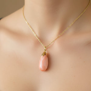 Vintage Large Teardrop Natural Coral 18K Gold Pendant Necklace - Boylerpf