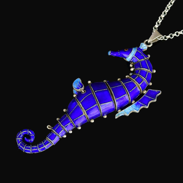 Vintage Articulated Enamel Seahorse Pendant Necklace - Boylerpf