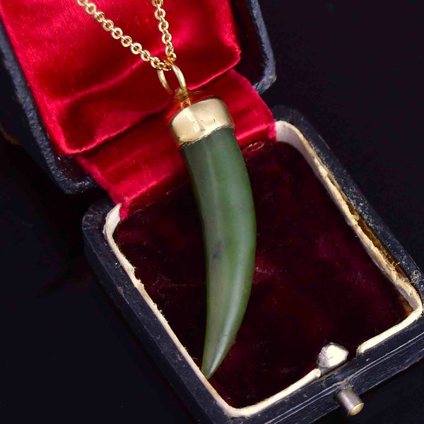 Vintage 9K Gold Carved Jade Sabre Tooth Pendant Necklace - Boylerpf