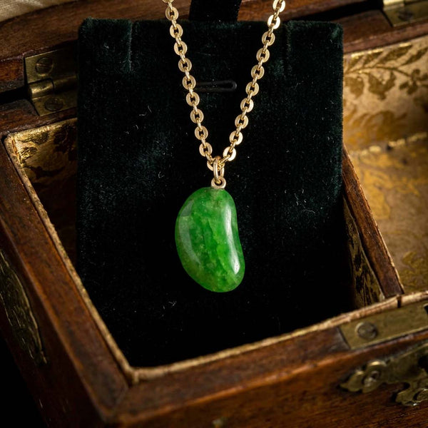 Vintage Natural Emerald 9K Gold Lucky Bean Necklace