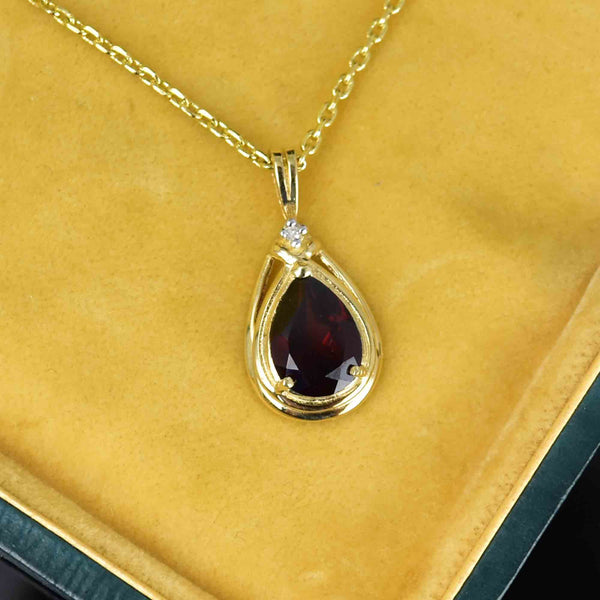 Vintage 10K Gold Pear Cut Garnet Diamond Pendant Necklace - Boylerpf