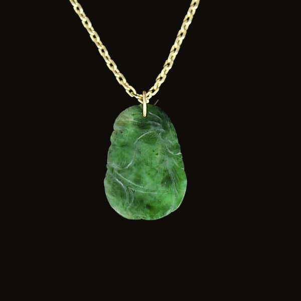 Vintage Carved Jade Fruit Pendant Necklace in 14K Gold - Boylerpf