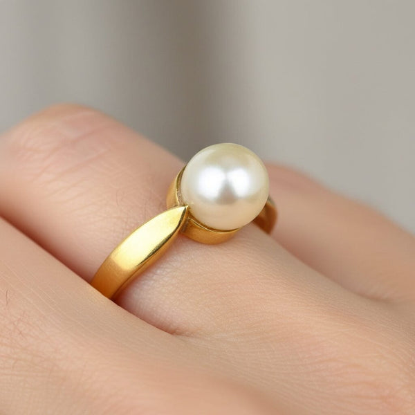 Antique Edwardian 14K Gold Akoya Pearl Ring