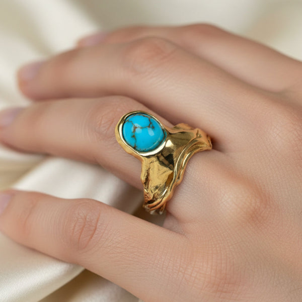 Vintage 14K Gold Turquoise Ring Abstract One of a Kind